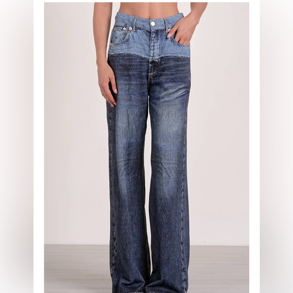 Elan sweatpant jeans size small- NWT
